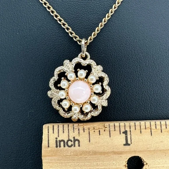 VINTAGE SIGNED SARAH COVENTRY SWEET FLOWER PENDANT NECKLACE - Picture 8 of 10